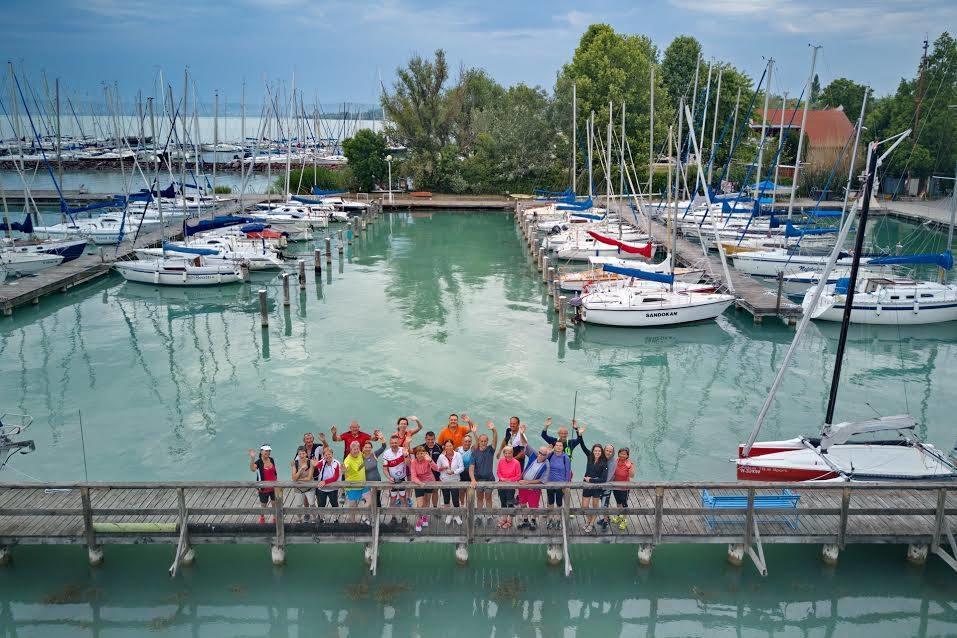 Hotel Kenese Balatonkenese Exteriör bild